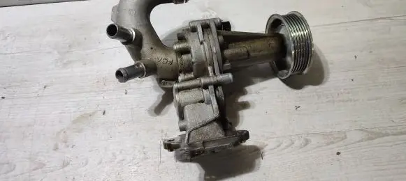 Alfa Romeo Stelvio Water pump 05048124AG 00500575310