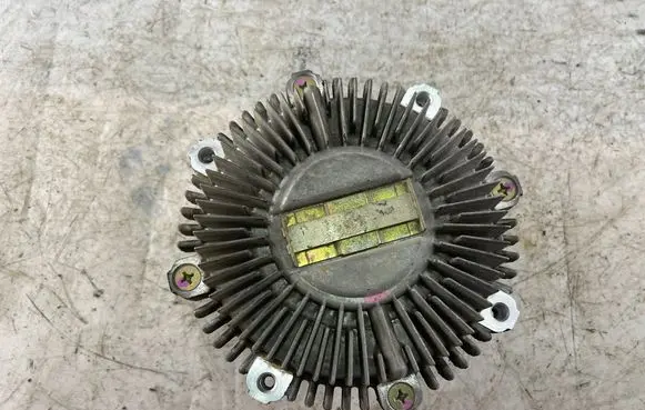 Mitsubishi Pajero Sport I Viscous fan clutch 