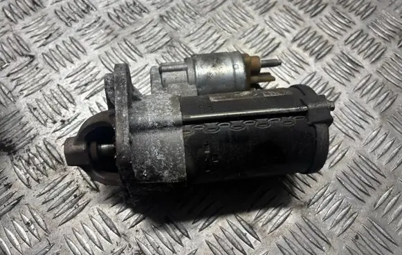 Renault Clio IV Starter motor 233006508R