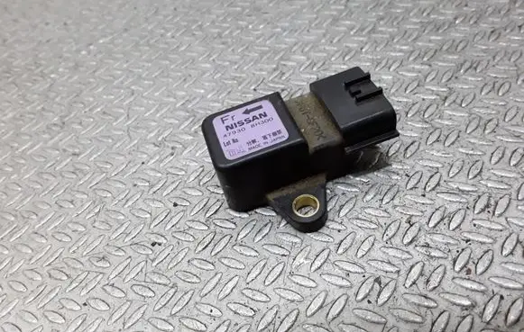 Nissan X-Trail T30 Airbag deployment crash/impact sensor 479308H300