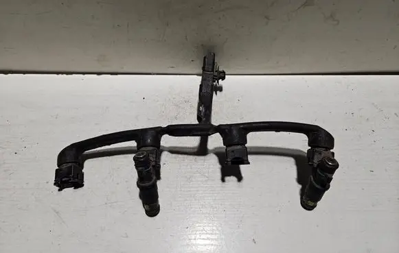 Peugeot 206 Fuel main line pipe 9638128080
