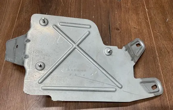 Mercedes-Benz E W213 Bracket in trunk/boot A2138200030