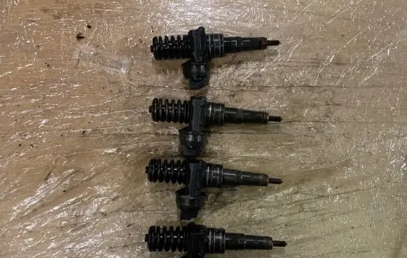 Fuel injectors set