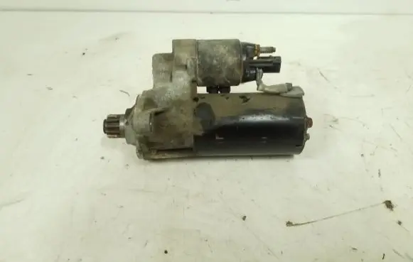 Volkswagen PASSAT CC Starter motor 02E911023L