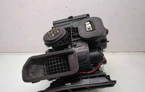 Dacia Logan III Interior heater climate box assembly 272702309R