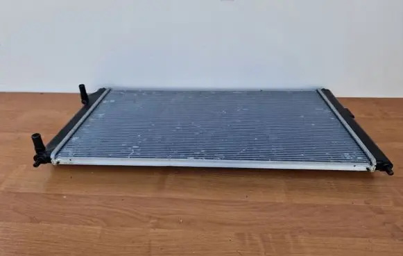 Toyota Auris E180 Coolant radiator CZ2223109800