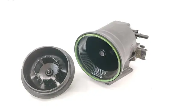 Opel Insignia A Fuel filter housing 13244294