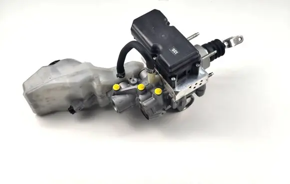 Toyota Prius (XW50) ABS Pump 4721047210 4727047040