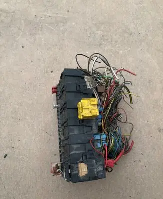 Volkswagen Sharan Fuse box set 7M0937025D