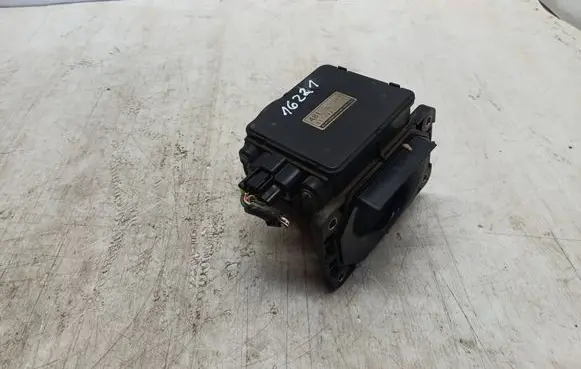 Mitsubishi Outlander Mass air flow meter E5T08271 4816726