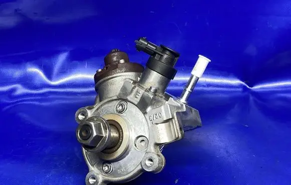 Citroen Berlingo Fuel injection high pressure pump 9811347380 0445010739