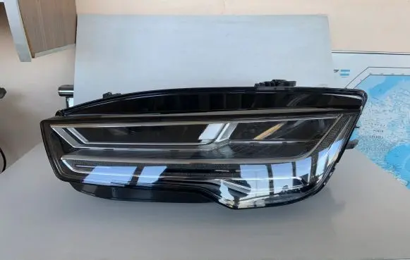 Audi A7 S7 4G Headlight/headlamp 4G8941035