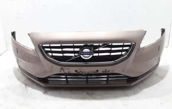 Volvo V40 Front bumper 31283732