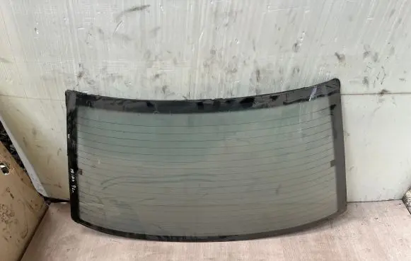 Mazda 626 Rear windscreen/windshield window 