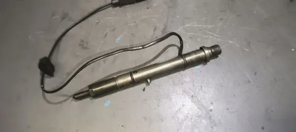 Audi A6 S6 C5 4B Fuel injector 059130202F 0432133793