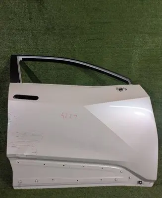 Toyota C-HR II Front door 
