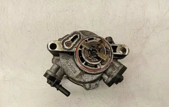 Citroen C3 Vacuum pump 9804021880