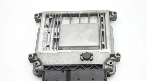 KIA Ceed Engine control unit/module 391102B600