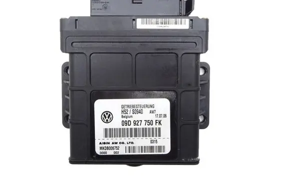 Audi Q7 4L Torque split ecu control unit/module 09D927750FK
