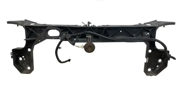 Renault Clio III Radiator support slam panel