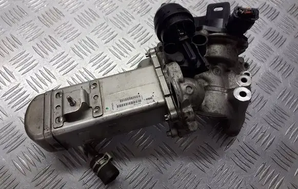 Peugeot 807 EGR valve cooler MM111BLV29004027