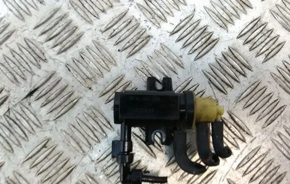 Mercedes-Benz C W204 Turbo solenoid valve A0091533128