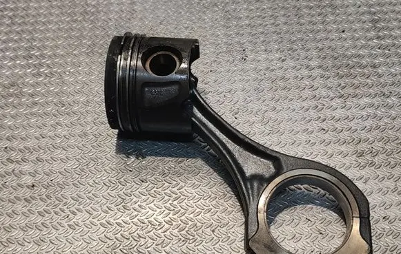 Mercedes-Benz Sprinter W906 Piston with connecting rod 8370 1300041