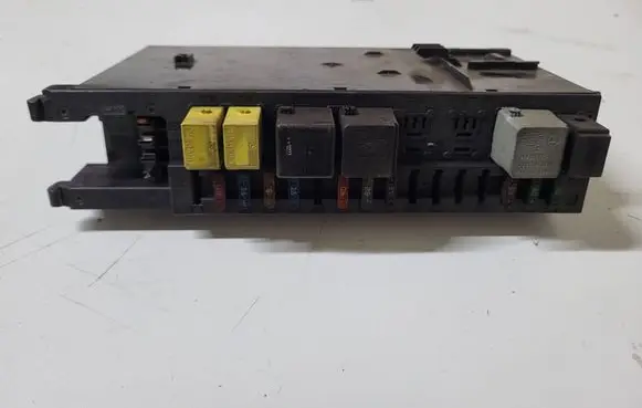 Mercedes-Benz C W203 Fuse module 2035451801 5DK00848640