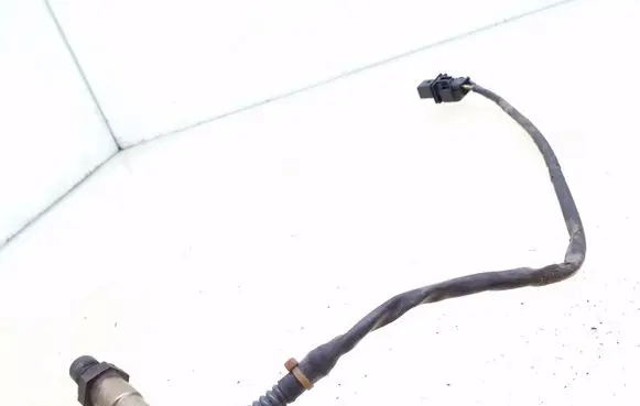 Volkswagen PASSAT B6 Lambda probe sensor 03G906262A