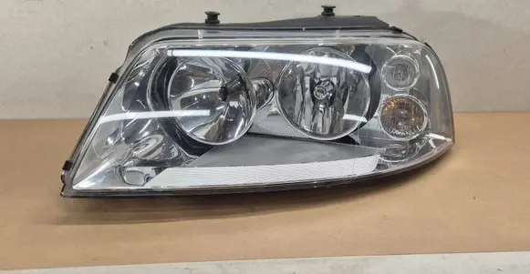 Volkswagen Sharan Headlight/headlamp 0301182201 011602A