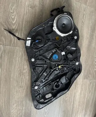 KIA Niro Front door electric window regulator 82470AT060