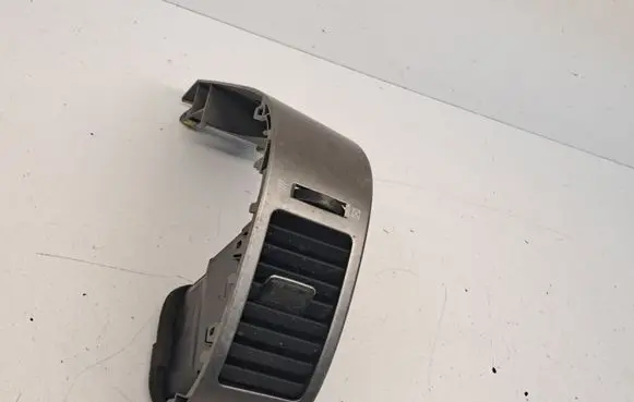 Toyota Prius (XW20) Dashboard side air vent grill/cover trim 5565047060