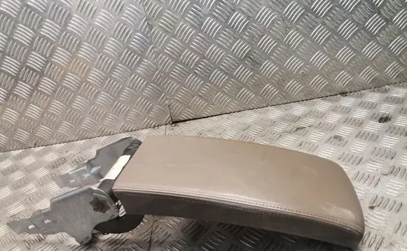 Volkswagen PASSAT B6 Armrest 3c0864207