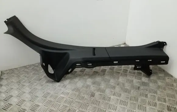 Skoda Yeti (5L) Rear seat side bottom trim 5L0867766B 5L0867780