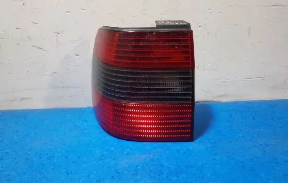 Volkswagen PASSAT B3 Rear/tail lights