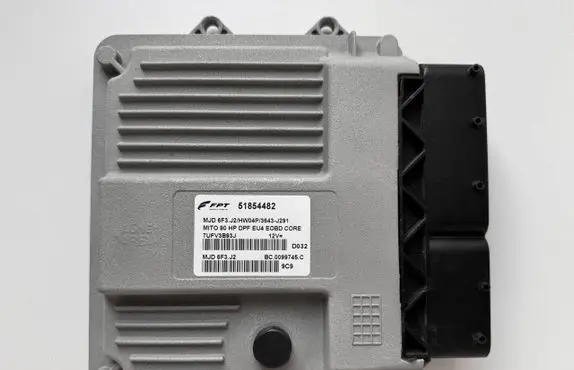 Alfa Romeo Mito Engine control unit/module 51854482 MJD6F3J2