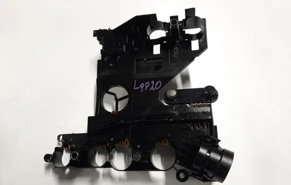 Mercedes-Benz E W210 Transfer box differential control unit 1402700761