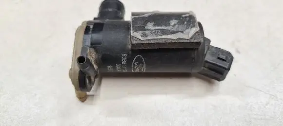 Ford Focus Windscreen/windshield washer pump 93BB17K624BA