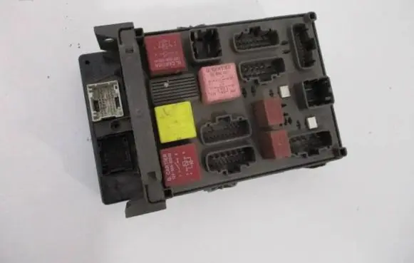Renault Laguna II Central body control module 8200346814 8200367260