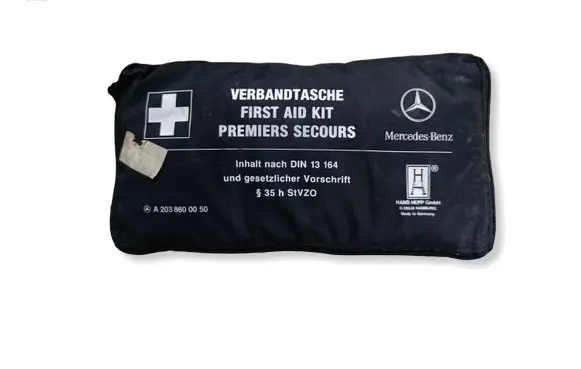 Mercedes-Benz C W204 First aid kit A2038600050