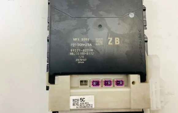 Toyota Corolla E210 E21 Comfort/convenience module 8922102710 8273002P80 63589313