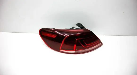 Volkswagen PASSAT CC Rear/tail lights 