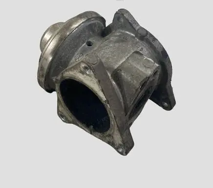 Volkswagen Golf V EGR valve 038129637D
