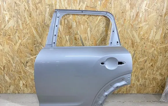 Mini Cooper Countryman F60 Rear door
