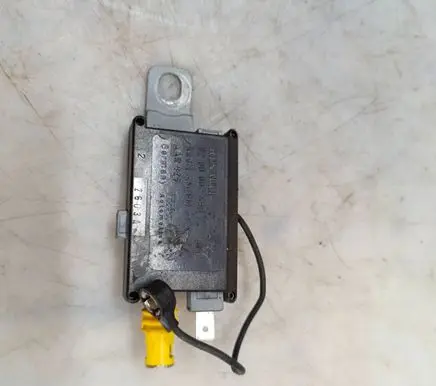Renault Laguna II Aerial antenna amplifier 8200002590 AAR826