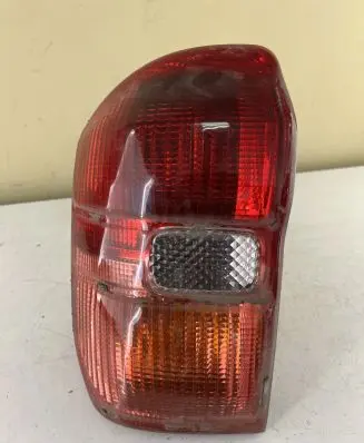 Toyota RAV 4 (XA20) Rear/tail lights
