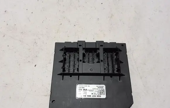 Volkswagen PASSAT B8 Comfort/convenience module 5Q0937086BD