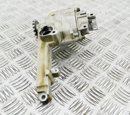 Mercedes-Benz Vito Viano W639 Oil pump 6421810901 A6421810901