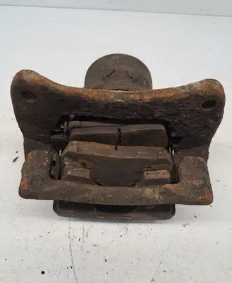Toyota Prius (NHW20) Front brake caliper