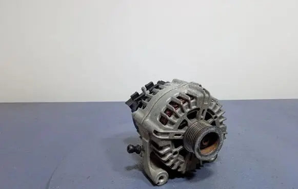BMW 5 F10 F11 Generator/alternator 7807187